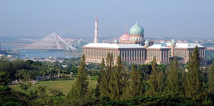 Seri Wawasan Bridge, Putra Mosque, Putra Perdana