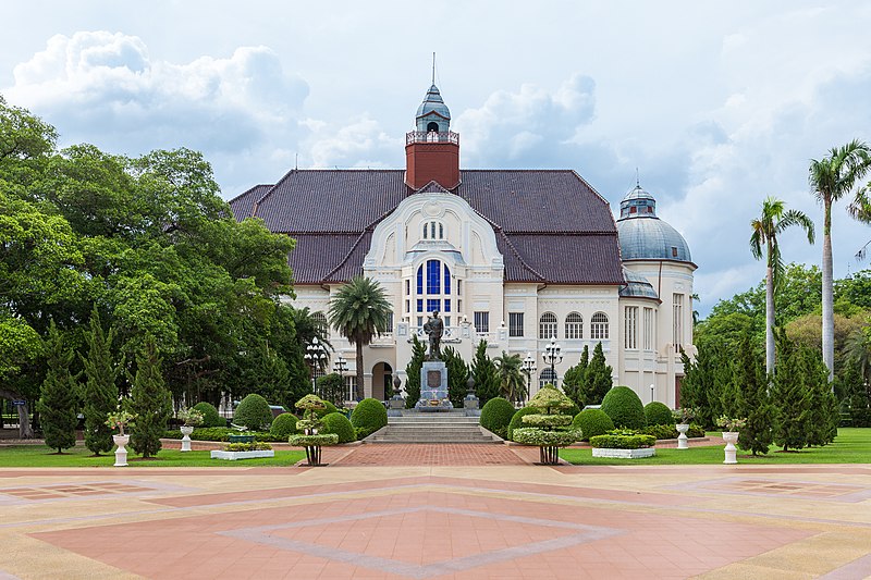 File:Phra Ram Ratchaniwet Palace (I).jpg