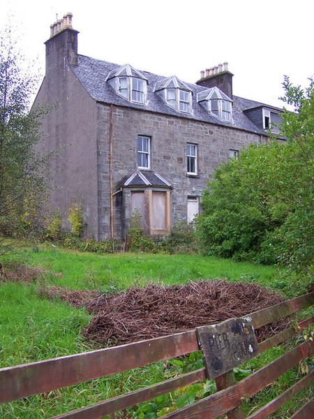 File:Pier House, Corry - geograph.org.uk - 992334.jpg