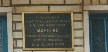 Placa homenaje en la que fue su vivienda