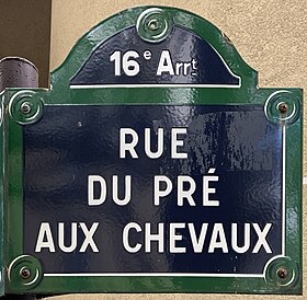 Voir la plaque.