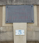 Plaque commémorative rappelant le lieu de naissance de Jean Jaurès.