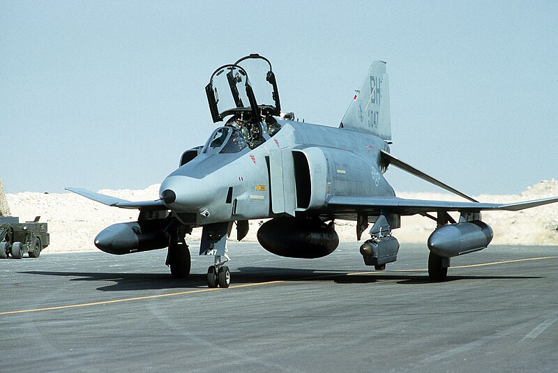 File:RF-4C Phantom II of the 117th Tactical Reconnaissance Wing during Operation Desert Storm.jpg