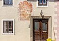 English: #2: Fresco of Madonna and Child at a house wall Deutsch: Nr. 2: Fresko Madonna mit Kind an einer Hauswand