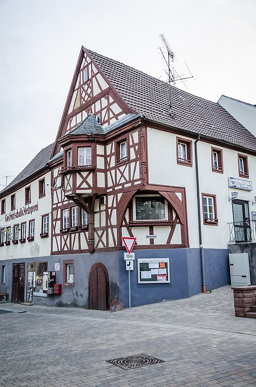 Remlingen, Marktplatz 8-002