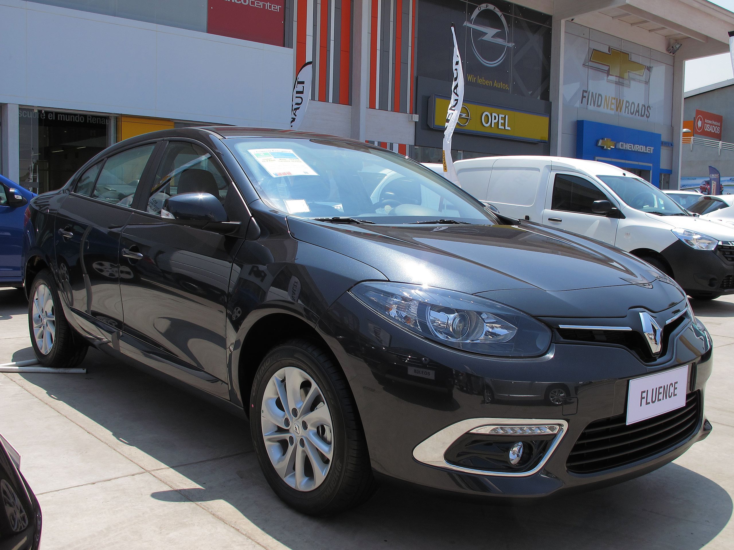 File Renault Fluence 1 6 Dynamique 2015 15961460843 Jpg Wikimedia Commons