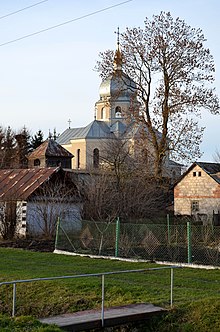 Resurrection church, Tseperiv (01).jpg
