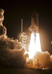  SUBIDA VIOLENTA 200px-STS-128_Launch_04