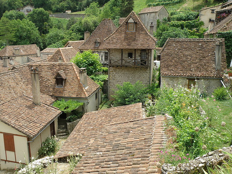 File:Saint-Cirq-Lapopie Toits 6.JPG