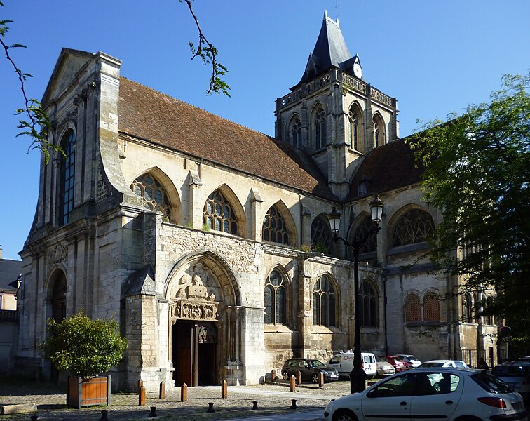 File:Saint-Taurin Évreux.jpg