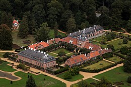 Schloss Wolfsgarten Aerial fg117.jpg