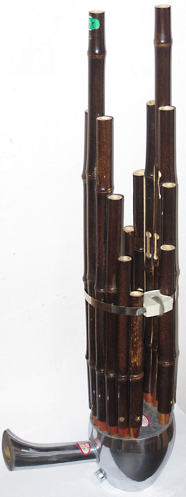 Sheng with 17 pipes; height is 55 cm (22 inches)