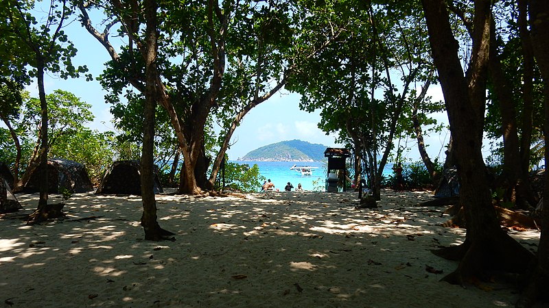 File:Similan Islands, 2015 march - panoramio (23).jpg