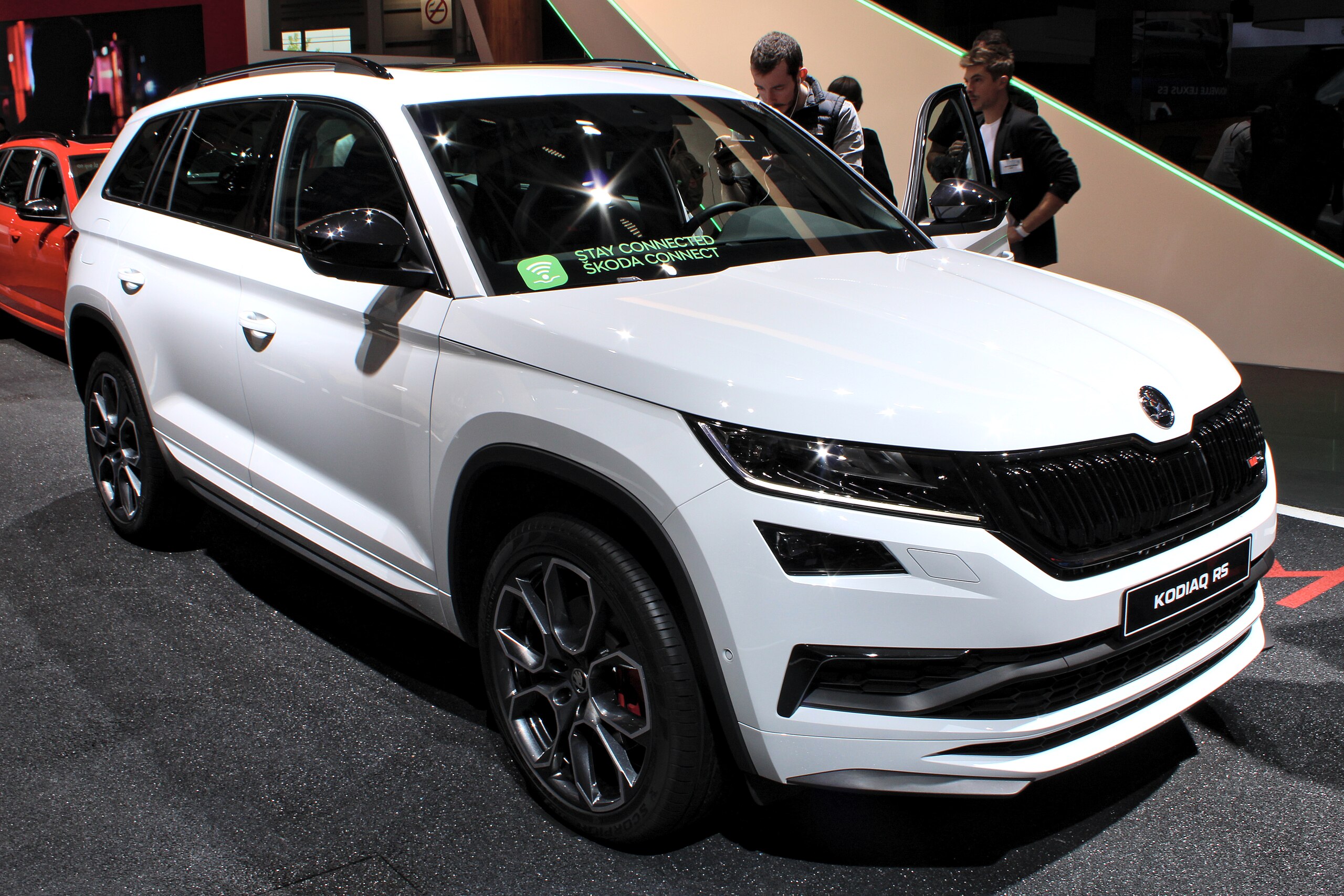 File:Skoda Kodiaq RS, Paris Motor Show 2018, IMG 0427.jpg