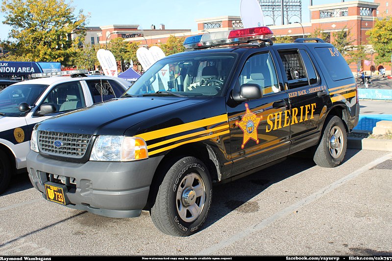 File:Summit County Sheriff K-9 Ford Explorer (15182154670).jpg