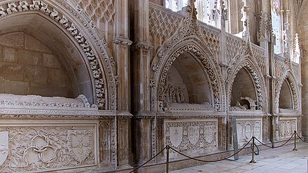 Túmulos de los Infantes (Monasterio de Batalha).jpg