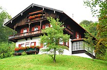 Im „Mutterhof“ befinden sich heute Mietwohnungen der Stadt Tegernsee. (Quelle: Wikimedia)