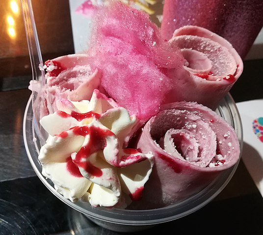 536px-Thai_raspberry_ice_cream_in_Poznan.jpg (536Ã479)