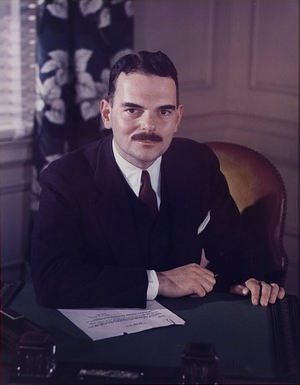 Thomas E. Dewey color photograph.png