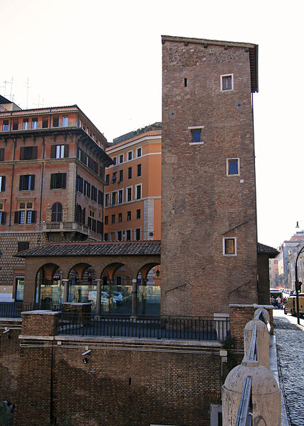 File:Torre Argentina.jpg