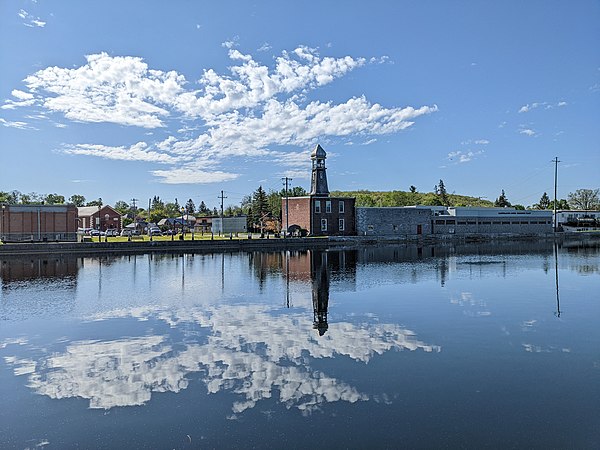 Image: Trent River at Campbellford