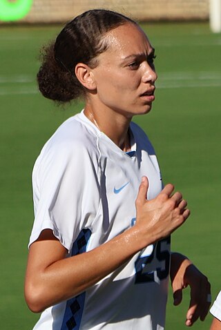 <span class="mw-page-title-main">Maycee Bell</span> American soccer player (born 2000)