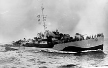 USS Samuel B. Roberts (DE-413) underway in October 1944 (NH 96011).jpg