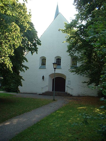 File:Unterhaching Heilandskirche.jpg