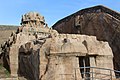 Vettuvan Koil, ᱵᱮᱴᱩᱵᱟᱱ ᱠᱳᱮᱤᱞ ᱢᱤᱫ ᱛᱟᱨᱟ ᱟᱠᱟᱱ ᱢᱚᱱᱫᱤᱨ,built during the 8th century by Pandyas ᱯᱟᱱᱰᱭᱟᱥ ᱠᱚ ᱠᱟᱞᱩᱜᱩᱢᱟᱞᱟᱭᱤ (Kalugumalai) ᱵᱟᱡᱟᱨ ᱛᱷᱳᱛᱷᱩᱠᱩᱰᱤ (Thoothukudi district) ᱡᱤᱞᱟᱨᱮ ᱢᱮᱱᱟᱜᱼᱟ.