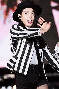 Victoria Song at Jeju K-Pop Festival, in October 2015 01.jpg