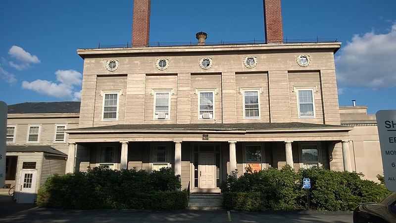 File:View of front side - Salisbury House, Worcester Massachusetts.jpg