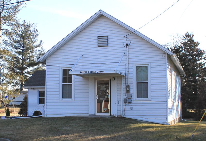 File:Vivian Library and former town hall Frenchtown Township Michigan.JPG