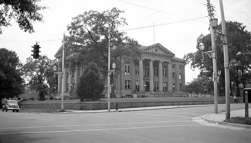 File:Wayne County Courthouse 1948.jpg