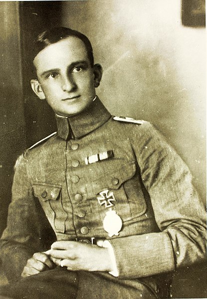 File:World War One German Aviator Obltn. Adolf von Tutschek.jpg