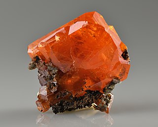 <span class="mw-page-title-main">Wulfenite</span> Molybdate mineral
