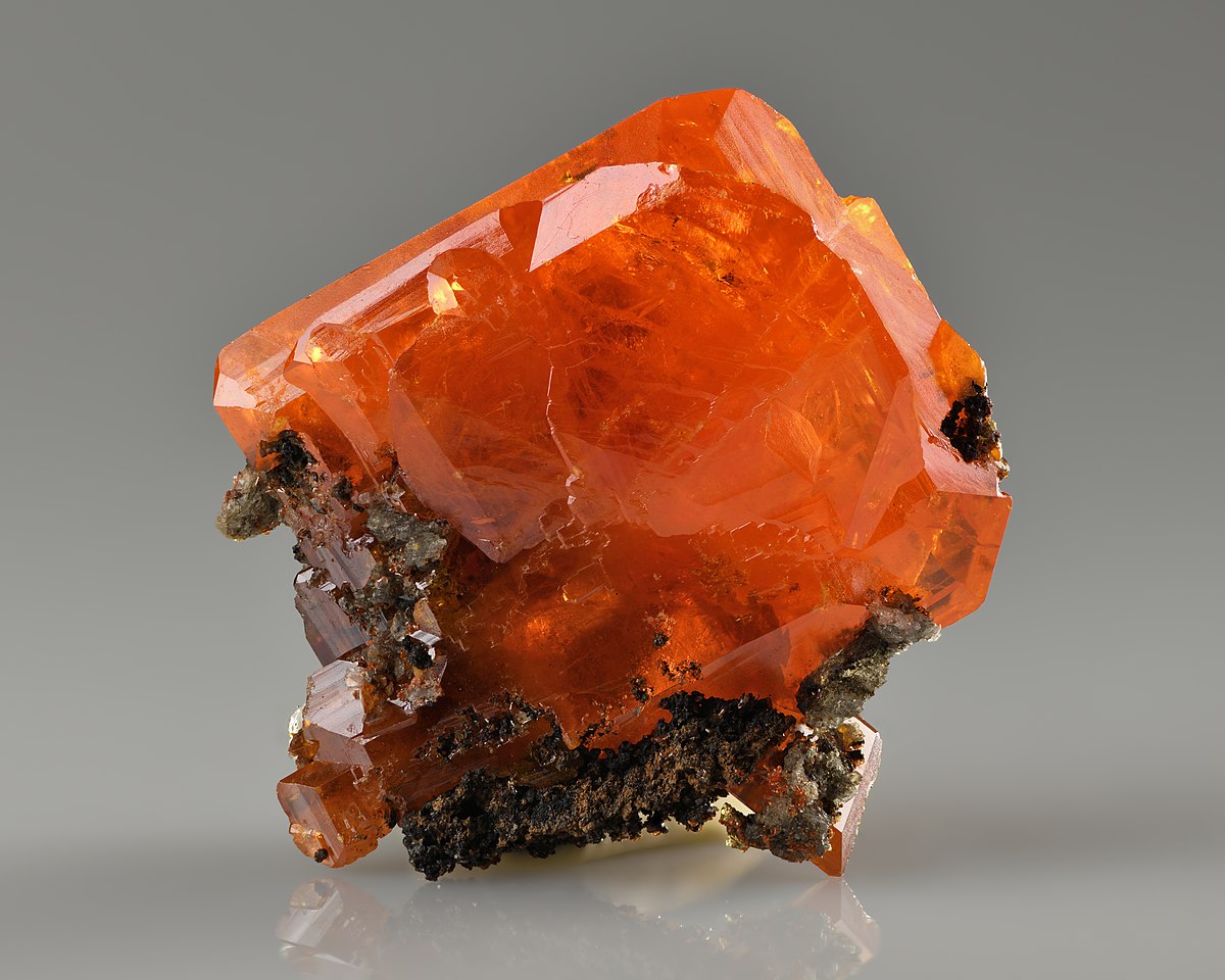 Wulfenite - Wikipedia