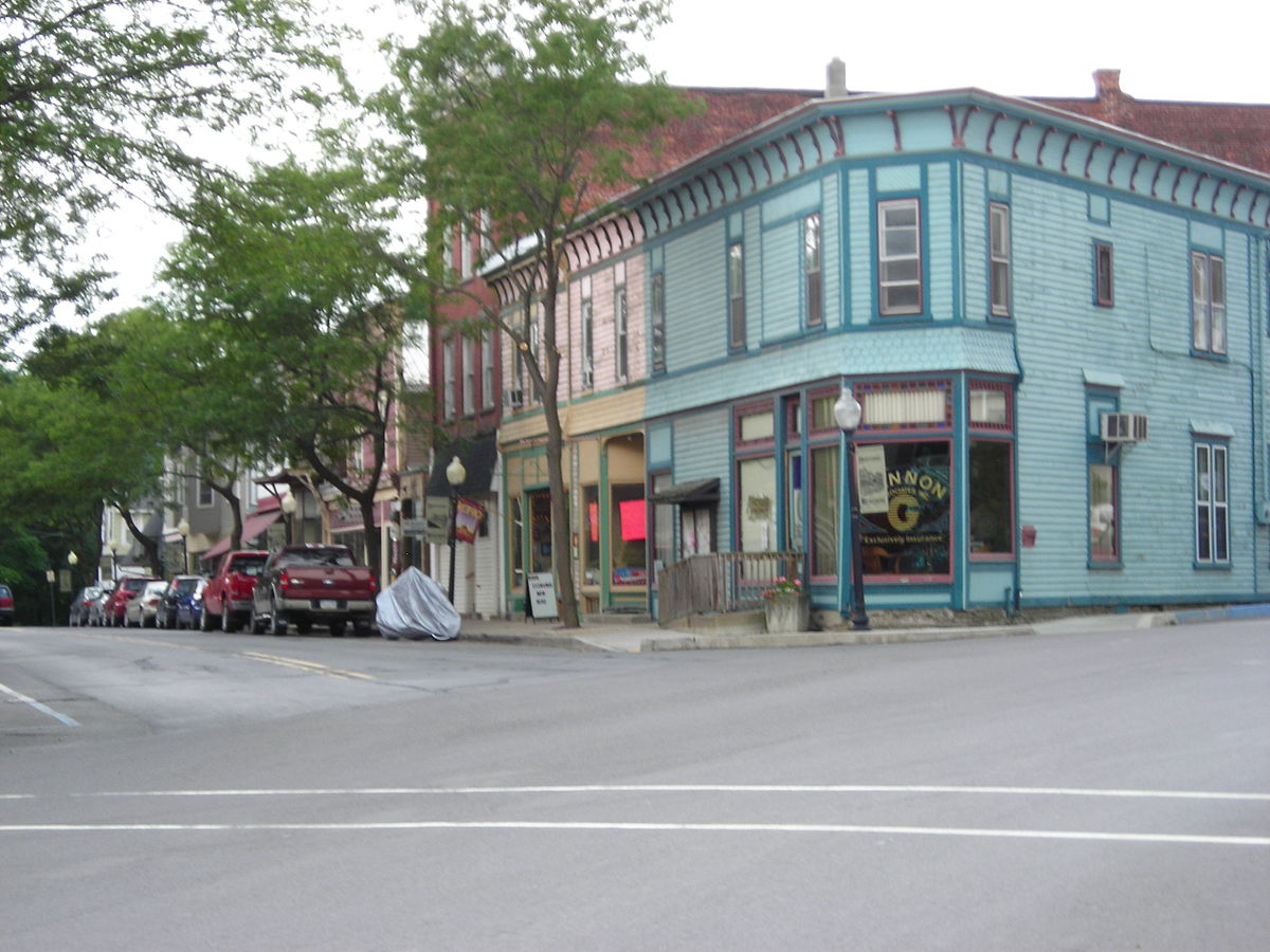 1200px Wyalusing downtown July 2012