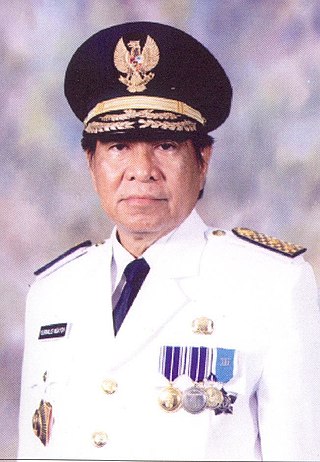 <span class="mw-page-title-main">Yurnalis Ngayoh</span> Indonesian civil servant (1942–2021)