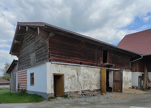 Zum Vierseithof gehöriger Ostflügel, Wiflinger Straße 22, Wifling, Aldersbach