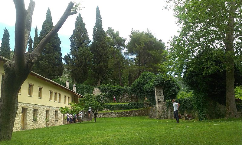 File:Žitomislić courtyard.jpg