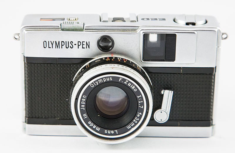 File:0606 Olympus EED no lens cap (9124412452).jpg
