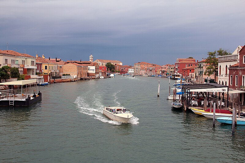 File:0 Murano, Canale degli Angeli (5).jpg