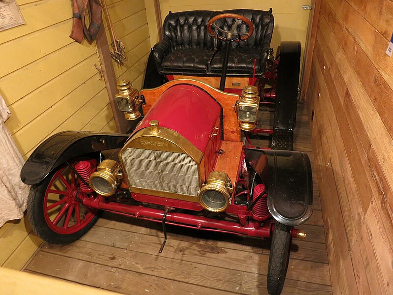 File:1909 Brush Automobile at the Linn County Museum in Brownsville, Oregon.jpg