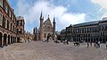 Vue globale de la Binnenhof, avec la Ridderzaal, la salle des chevaliers.