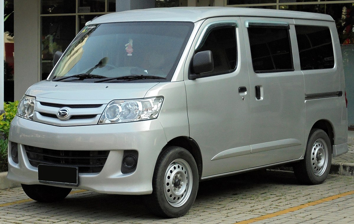  Daihatsu  Luxio  Wikipedia