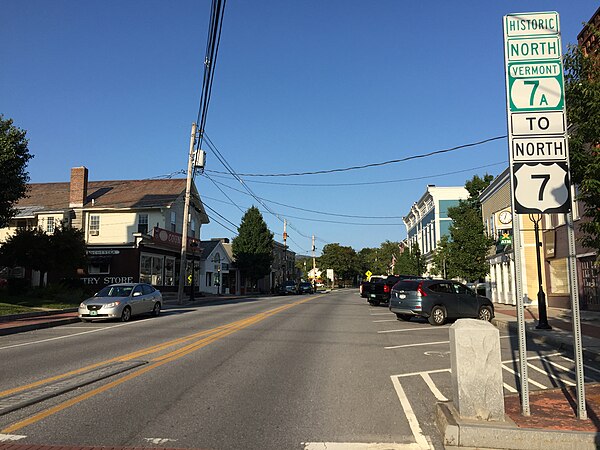 View north along VT 7A in Manchester Center