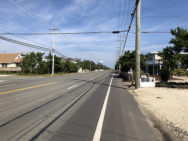 County Route 607 (Long Beach Boulevard) northbound in Harvey Cedars