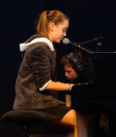 Mélodie Bailly : Piano-chant sur « Someone we loved » de Lewis Capeldi. Elève du Conservatoire Henri Dutilleux.