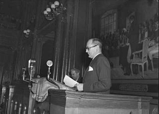 <span class="mw-page-title-main">Halvard Lange</span> Norwegian politician and diplomat (1902–1970)