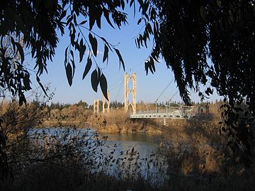 Former Deir ez-Zor suspension bridge crossing the Euphrates.